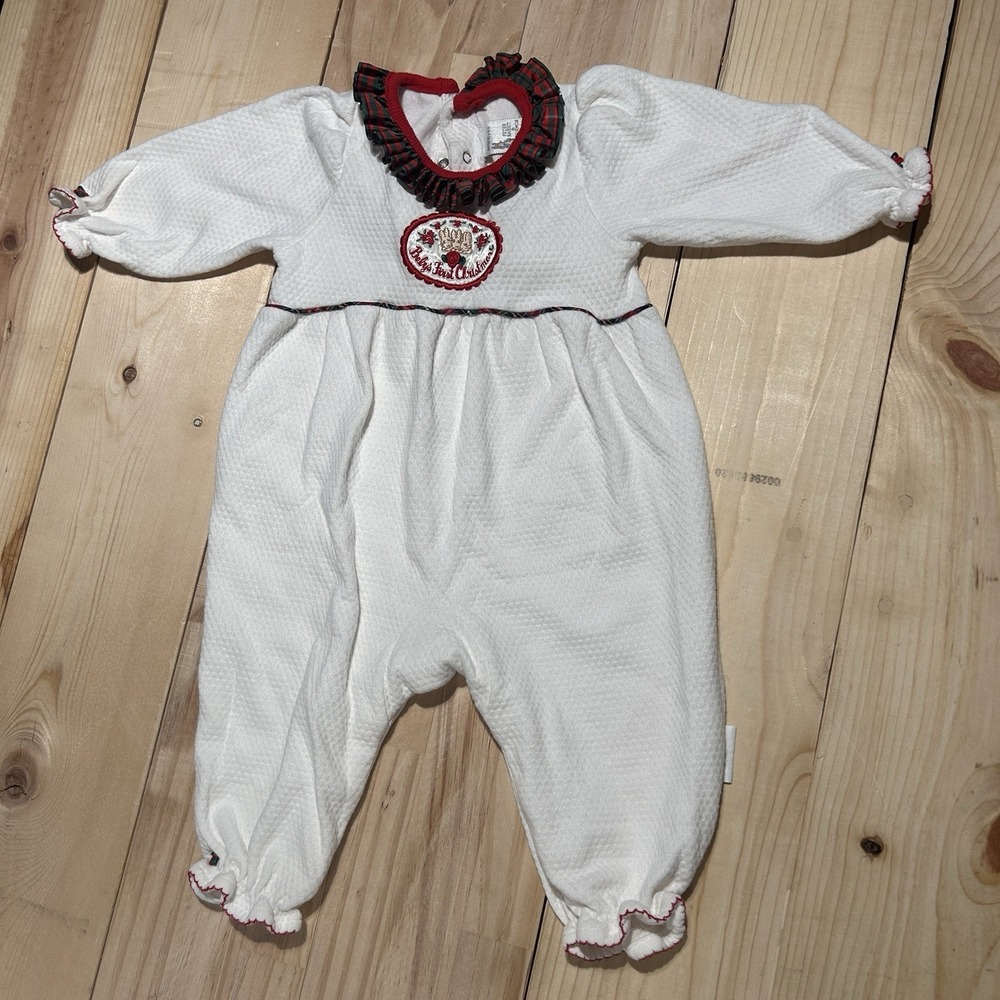 VTG Peter Rabbitβ And Friends One Piece Outfit 12 Months Baby's First Christmas